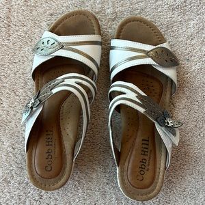 Cobb Hill by New Balance White with gold leaves